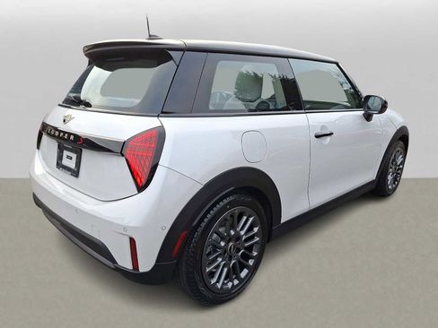 Certified 2025 MINI Cooper S image 4