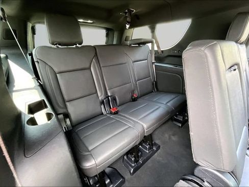Used 2025 Chevrolet Suburban LT AWD/4WD image 26