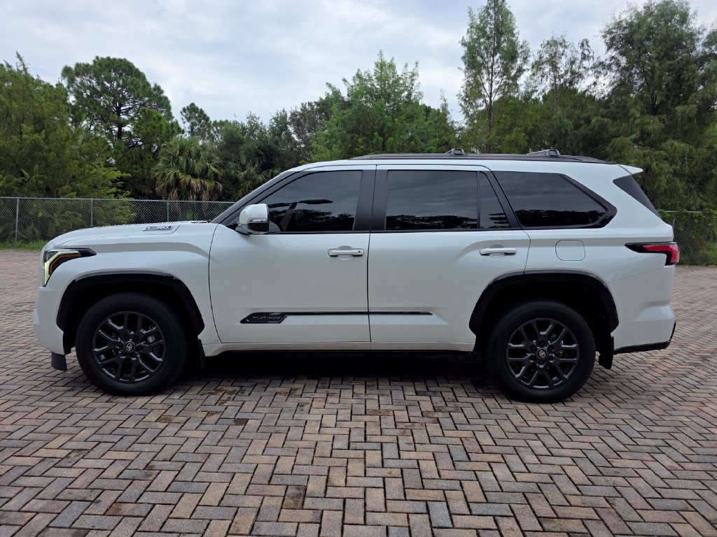 Certified 2025 Toyota Sequoia Platinum AWD/4WD image 8