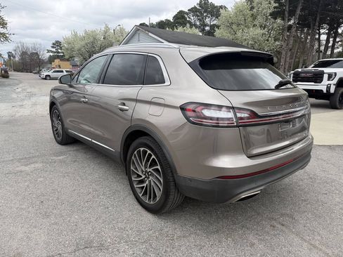 Used 2020 Lincoln Nautilus Reserve FWD image 5