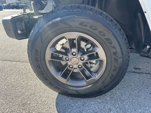 Used 2017 Jeep Wrangler 75th Anniversary image 6