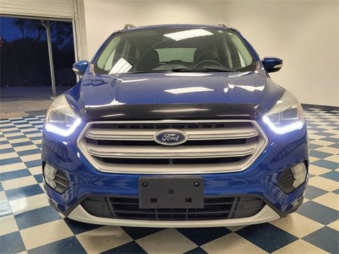 Used 2018 Ford Escape Titanium image 2