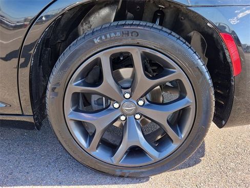 Used 2021 Chrysler 300 S image 9