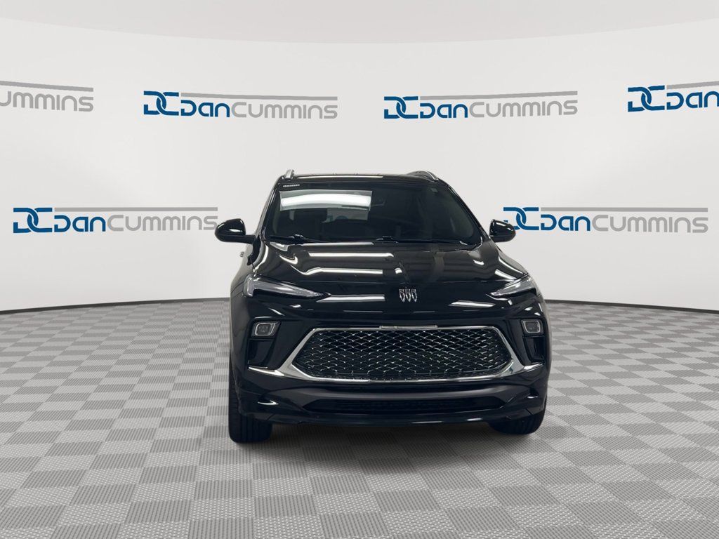 Used 2024 Buick Encore GX Avenir w/ Avenir Convenience Package AWD/4WD image 3