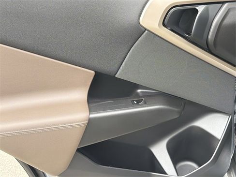 Used 2025 BMW X3 xDrive30i w/ Premium Package image 23