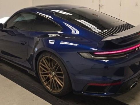Used 2021 Porsche 911 Turbo image 3