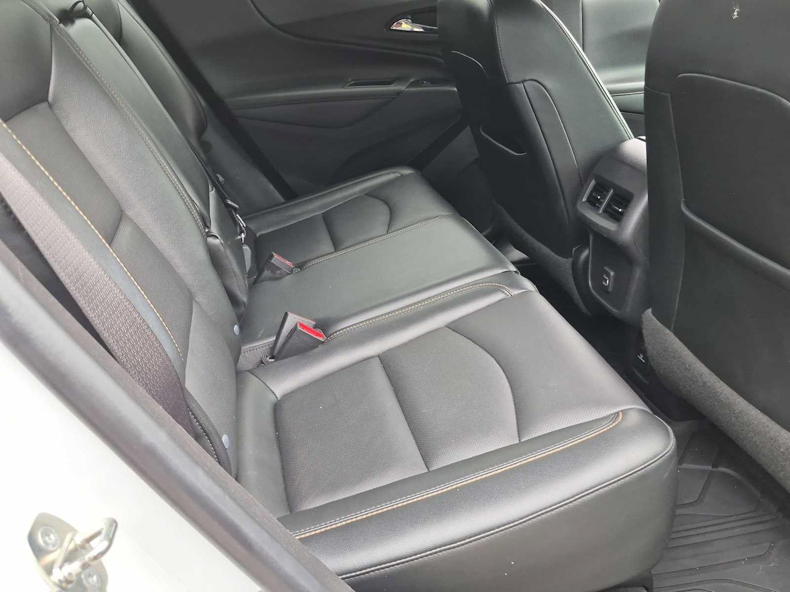 Used 2021 Chevrolet Equinox Premier w/ LPO, Floor Liner Package AWD/4WD image 20