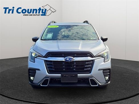Used 2024 Subaru Ascent Touring image 2