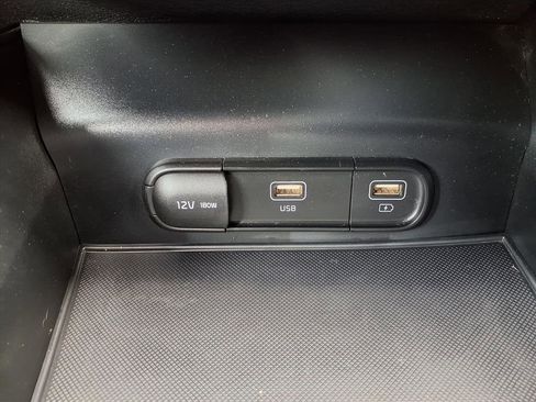 Used 2023 Kia K5 GT-Line image 10