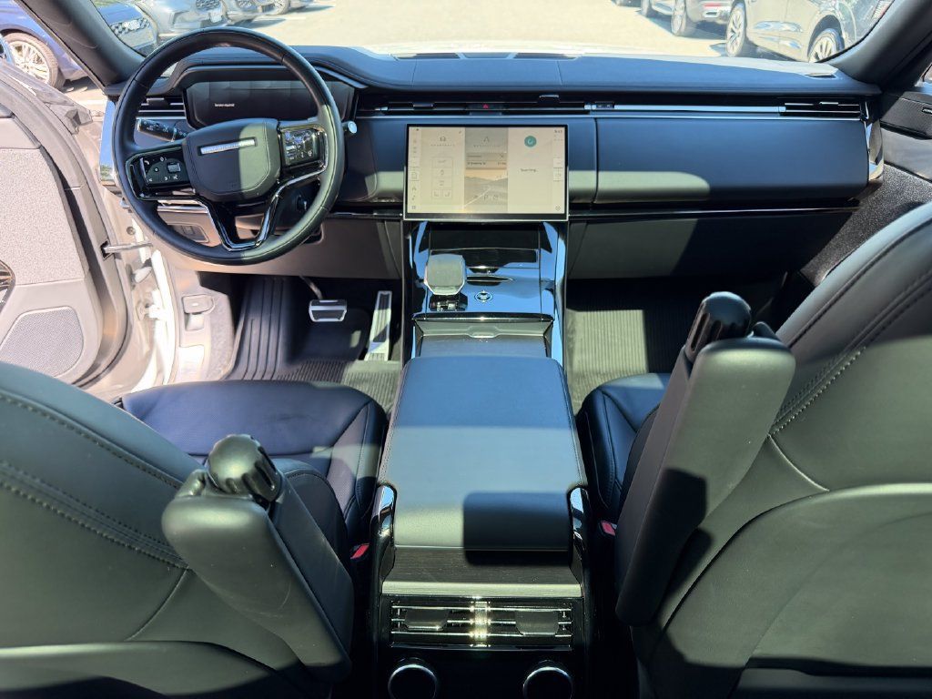 Used 2024 Land Rover Range Rover Sport Dynamic SE AWD/4WD image 18