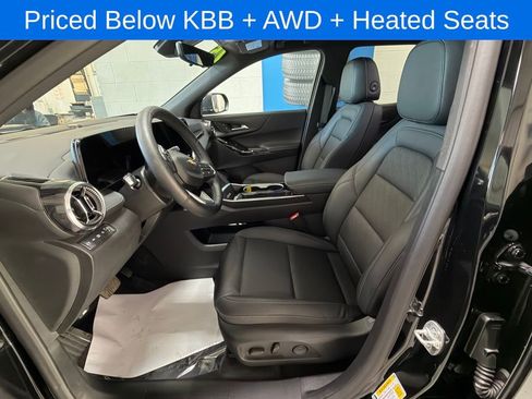 Used 2025 Chevrolet Equinox LT w/ Convenience Package II AWD/4WD image 9