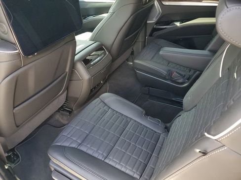 New 2026 Cadillac Escalade Platinum Sport AWD/4WD image 7