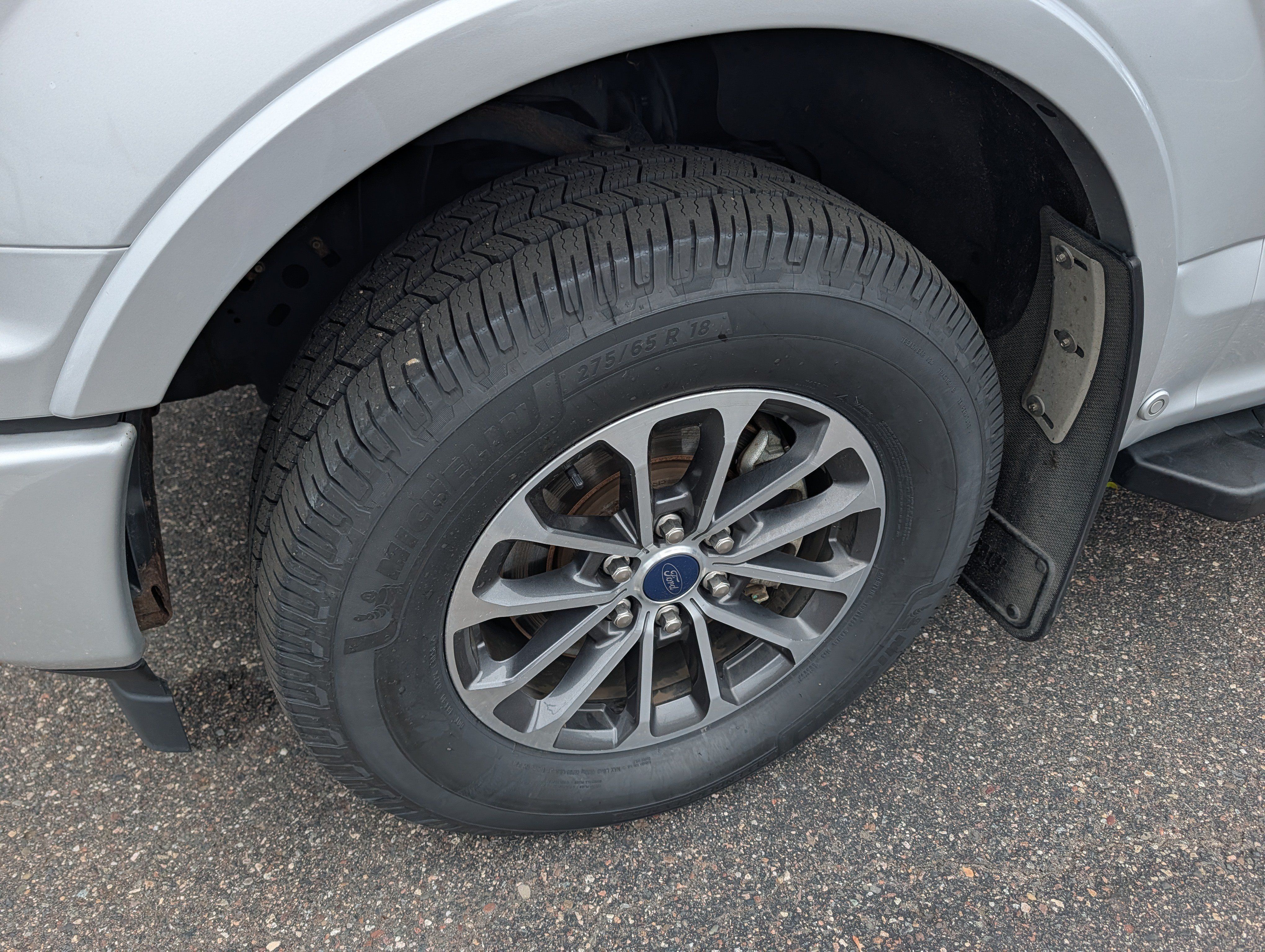 Used 2019 Ford F150 Lariat w/ Equipment Group 502A Luxury AWD/4WD image 9