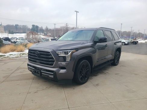 Used 2024 Toyota Sequoia Limited w/ TRD Off-Road Package image 3