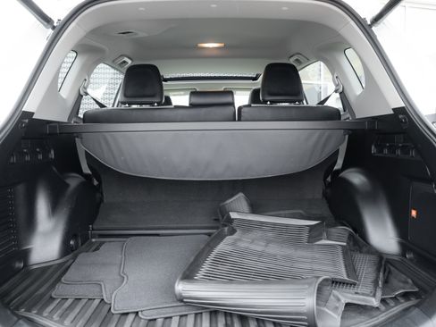 Used 2017 Toyota RAV4 Limited image 25