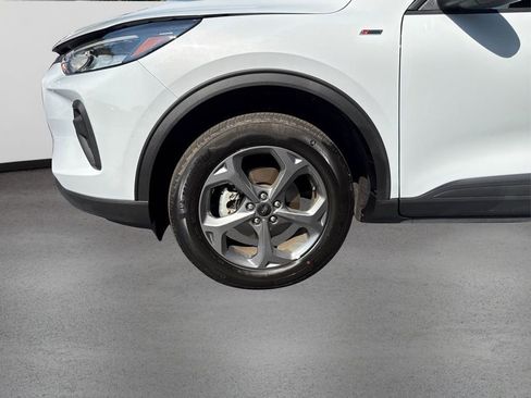 Used 2025 Ford Escape ST-Line image 12