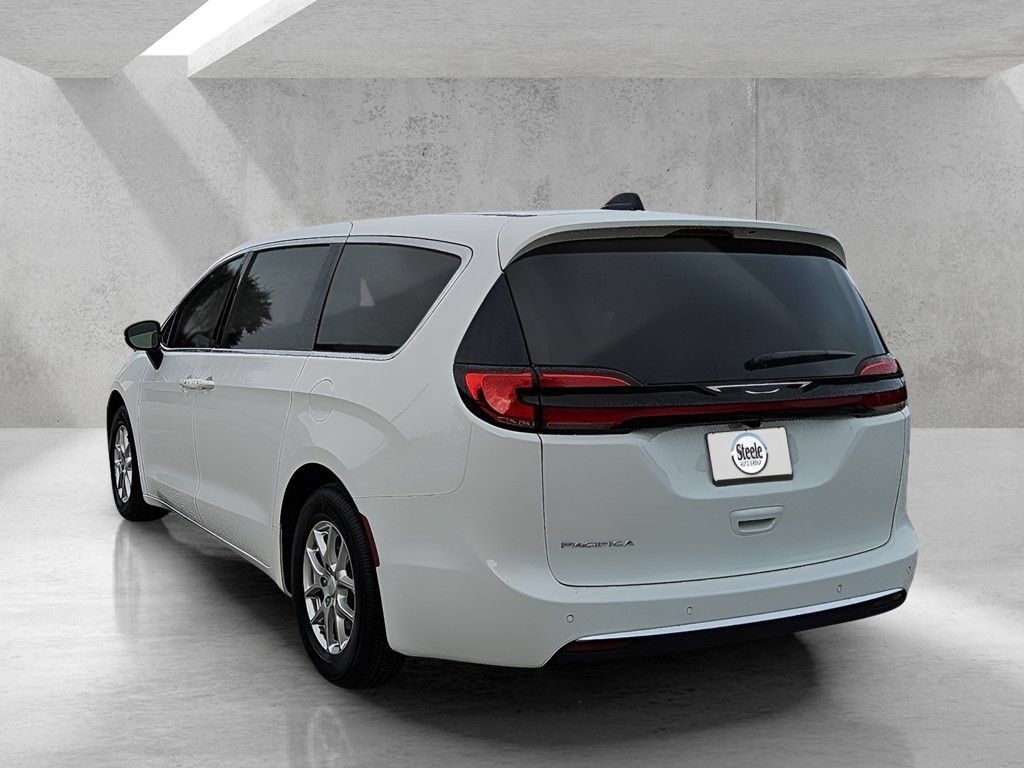 New 2027 Chrysler Pacifica Select w/ Family Tech Group FWD image 3