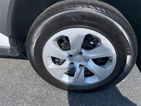 Certified 2024 Toyota RAV4 LE image 33