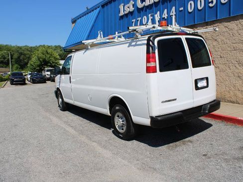 Used 2016 Chevrolet Express 2500 Extended RWD image 4