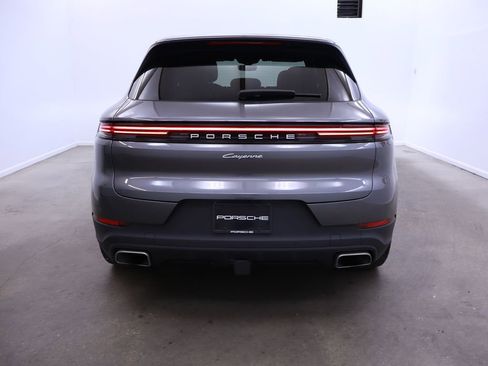 New 2024 Porsche Cayenne image 6