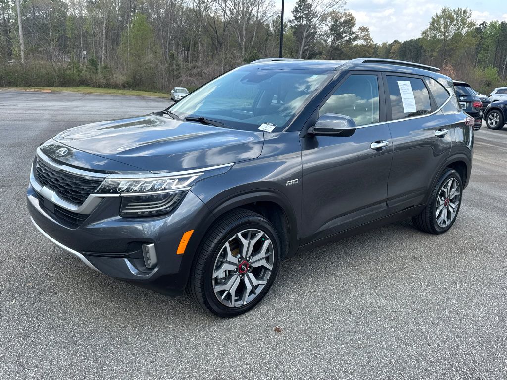 Used 2021 Kia Seltos SX w/ SX Sunroof Package AWD/4WD image 3