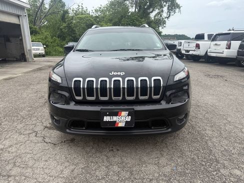 Used 2014 Jeep Cherokee Latitude AWD/4WD image 2