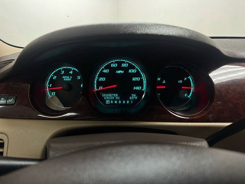 Used 2011 Buick Lucerne CXL w/ Driver Confidence Package image 18