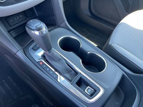 Certified 2020 Chevrolet Equinox LS w/ LS Convenience Package AWD/4WD image 35