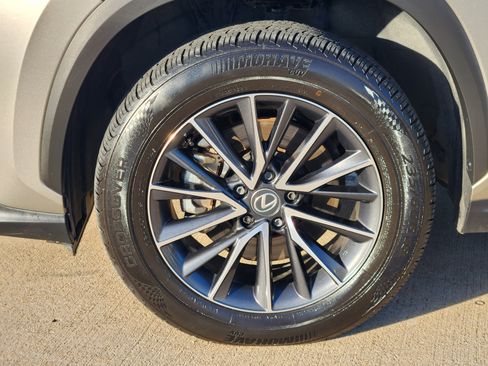 Used 2024 Lexus NX 250 FWD w/ Premium Package image 10