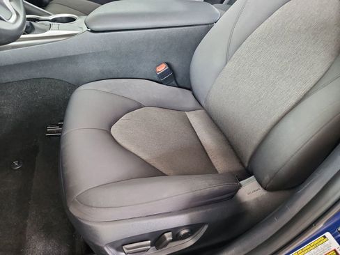 Used 2023 Toyota Camry LE FWD image 17
