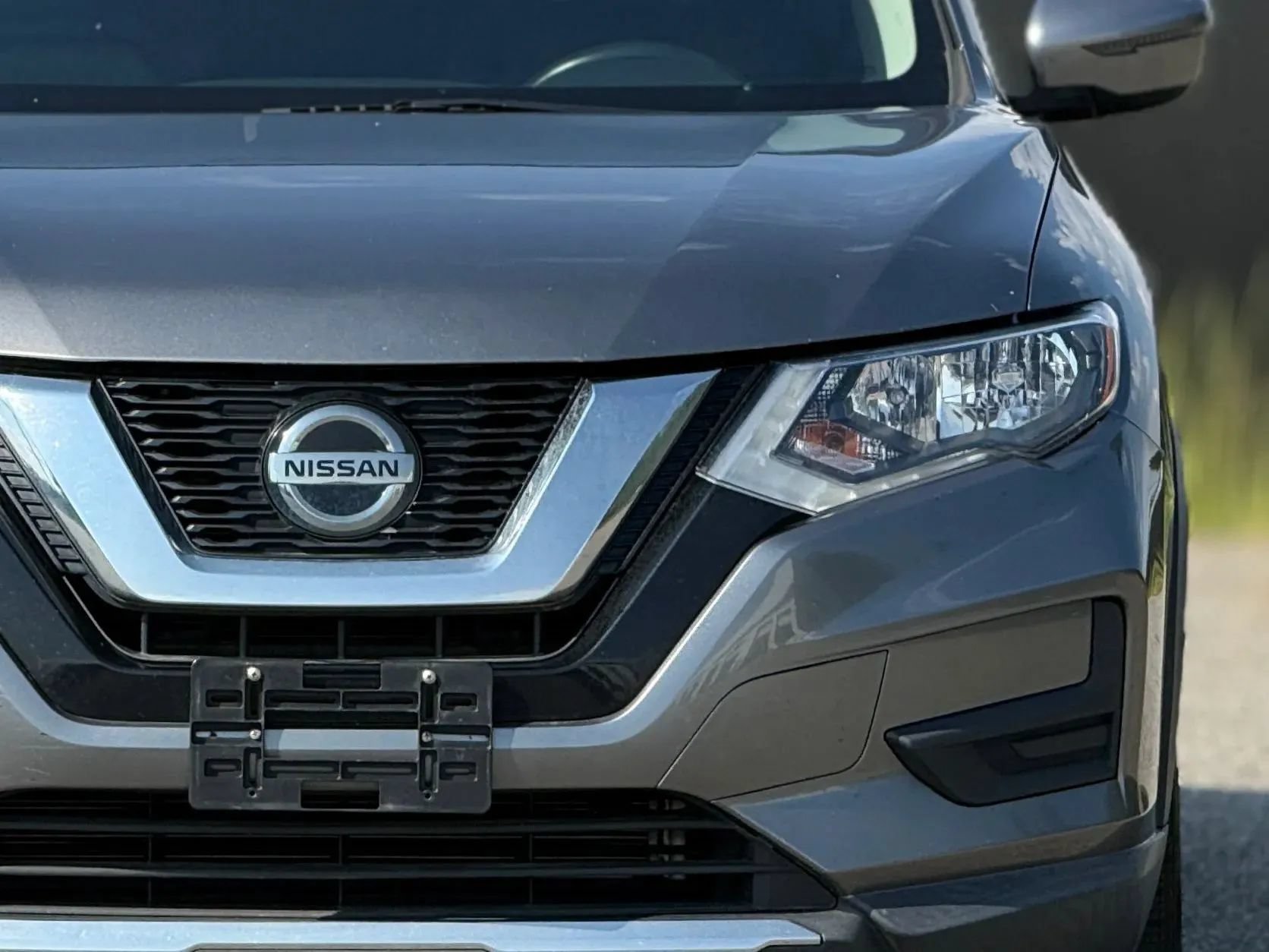 Used 2019 Nissan Rogue SV FWD image 12