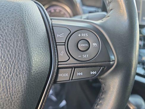 Used 2024 Toyota Camry SE image 23