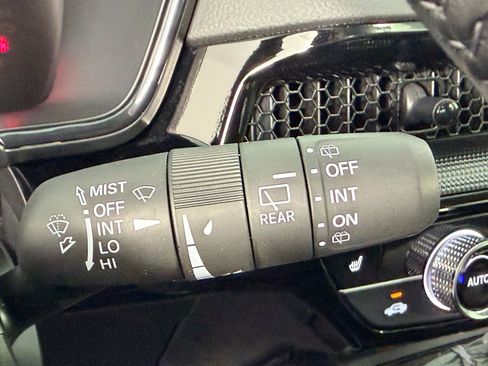 Used 2025 Honda CR-V EX-L image 29