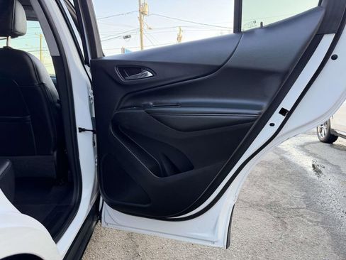 Used 2020 Chevrolet Equinox Premier AWD/4WD image 18