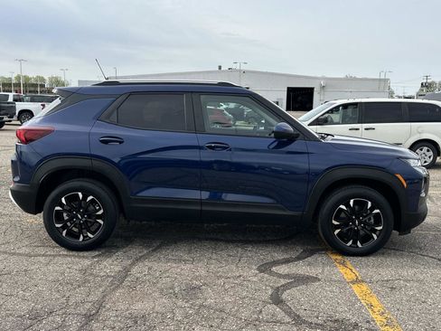 Certified 2023 Chevrolet TrailBlazer LT w/ Convenience Package AWD/4WD image 5