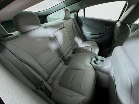 Used 2018 Chevrolet Volt LT w/ LT Driver Confidence Package image 24