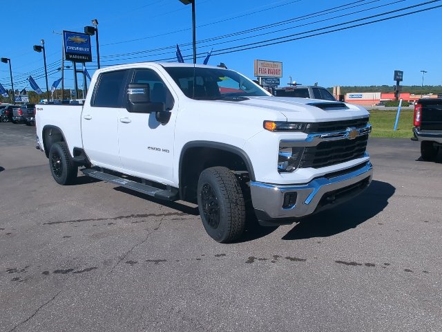 Used 2025 Chevrolet Silverado 2500 LT w/ Convenience Package AWD/4WD image 5