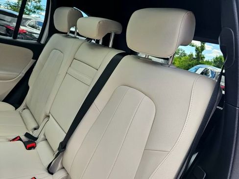 New 2026 Mercedes-Benz GLB 250 4MATIC image 23