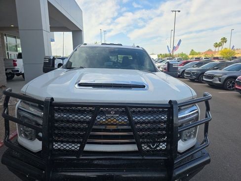 Used 2020 Chevrolet Silverado 2500 High Country w/ Z71 Off-Road Package image 5