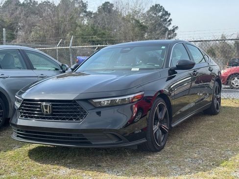 Used 2024 Honda Accord Sport image 3