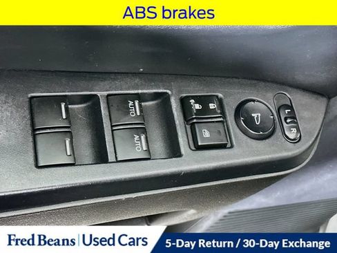 Used 2011 Honda Pilot EX-L image 19