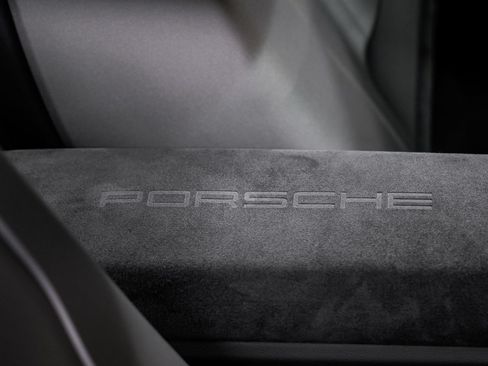 Used 2015 Porsche 911 Carrera GTS RWD image 17