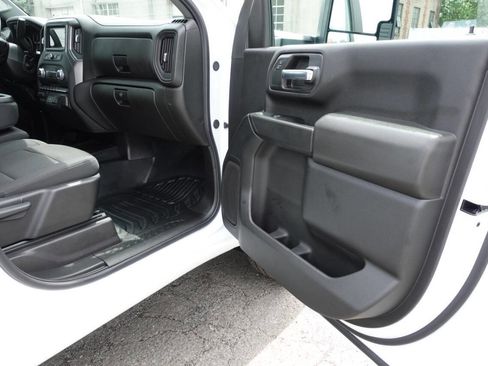 Used 2024 GMC Sierra 2500 Pro w/ Convenience Package image 31