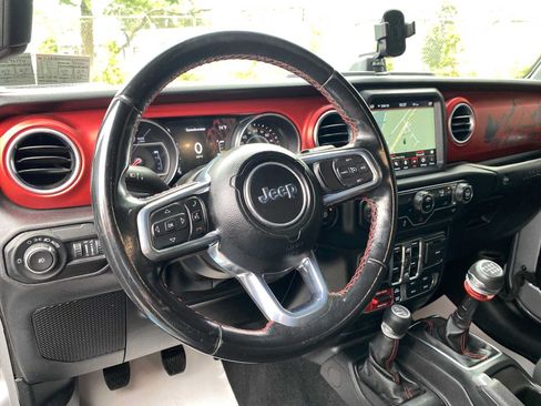 Used 2021 Jeep Wrangler Unlimited Rubicon AWD/4WD image 15