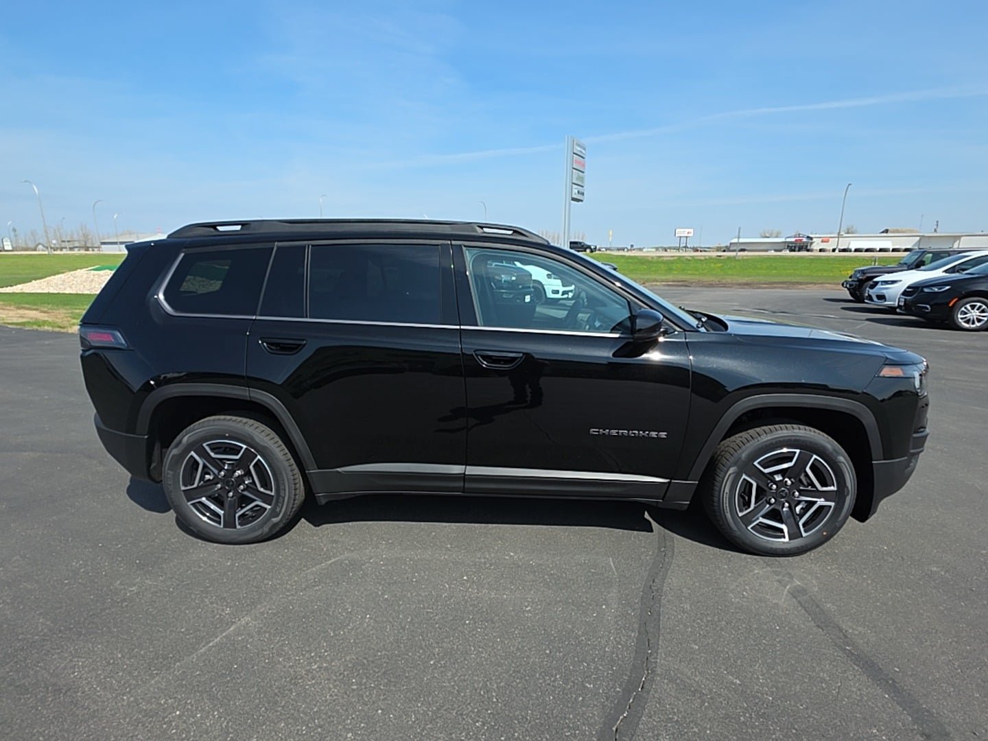 New 2026 Jeep Cherokee Limited AWD/4WD image 4