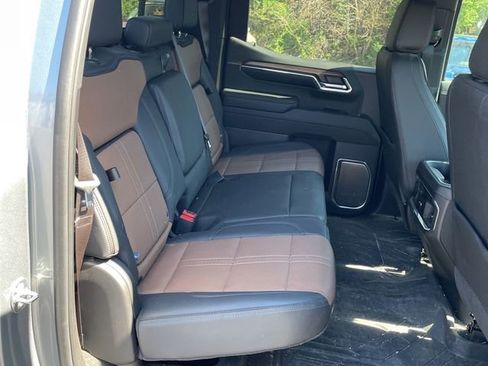 Used 2024 Chevrolet Silverado 1500 High Country w/ High Country Premium Package AWD/4WD image 13