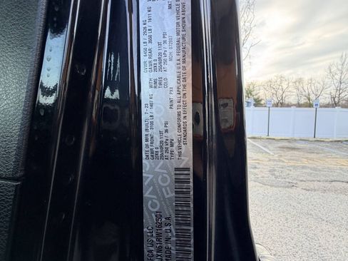 Used 2024 Jeep Wrangler Unlimited w/ Convenience Group AWD/4WD image 10