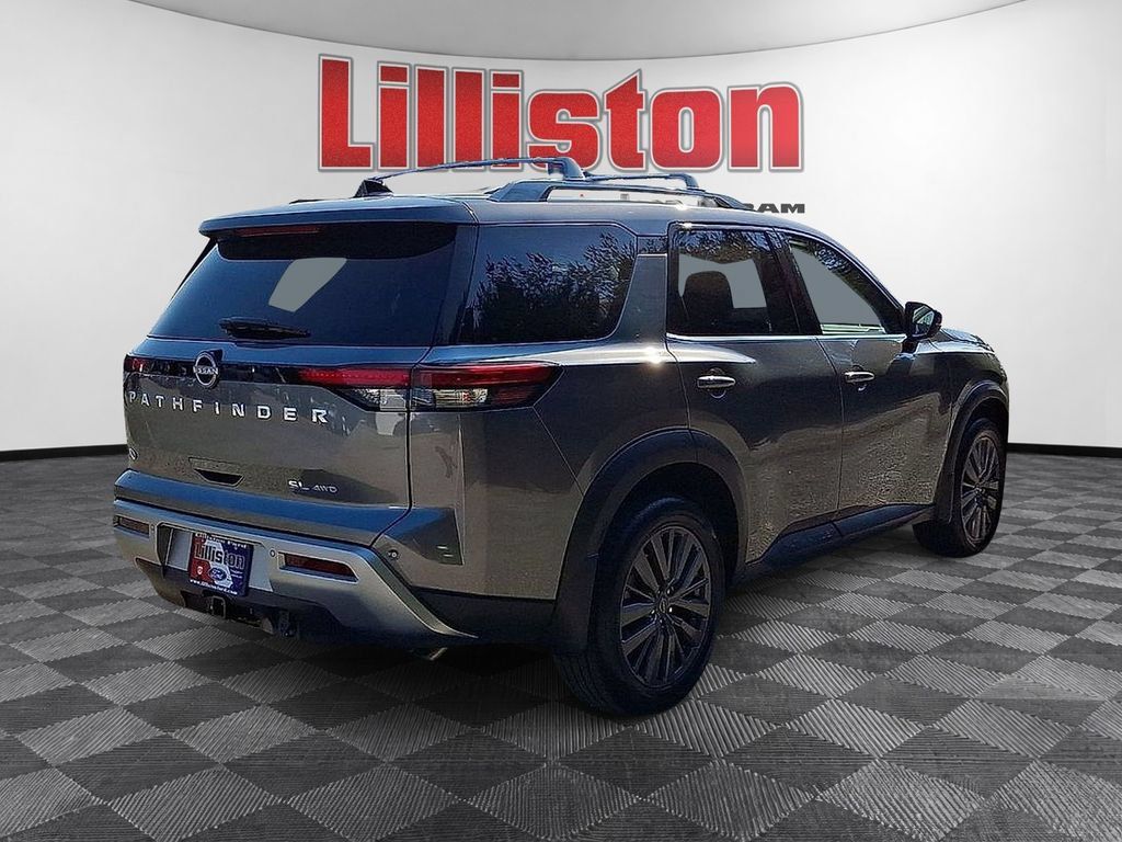 Used 2025 Nissan Pathfinder SL w/ SL Premium Package AWD/4WD image 4