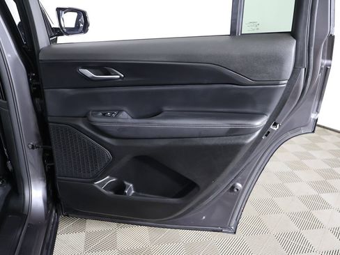 Used 2023 Jeep Grand Cherokee L Laredo AWD/4WD image 27