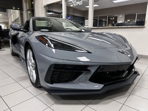 Used 2025 Chevrolet Corvette Stingray Preferred Conv w/ Z51 Performance Package image 8